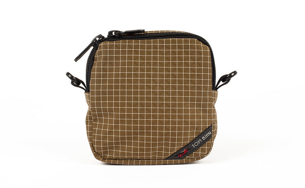 Cubelet in Coyote (tan with white grid) 200 Halcyon